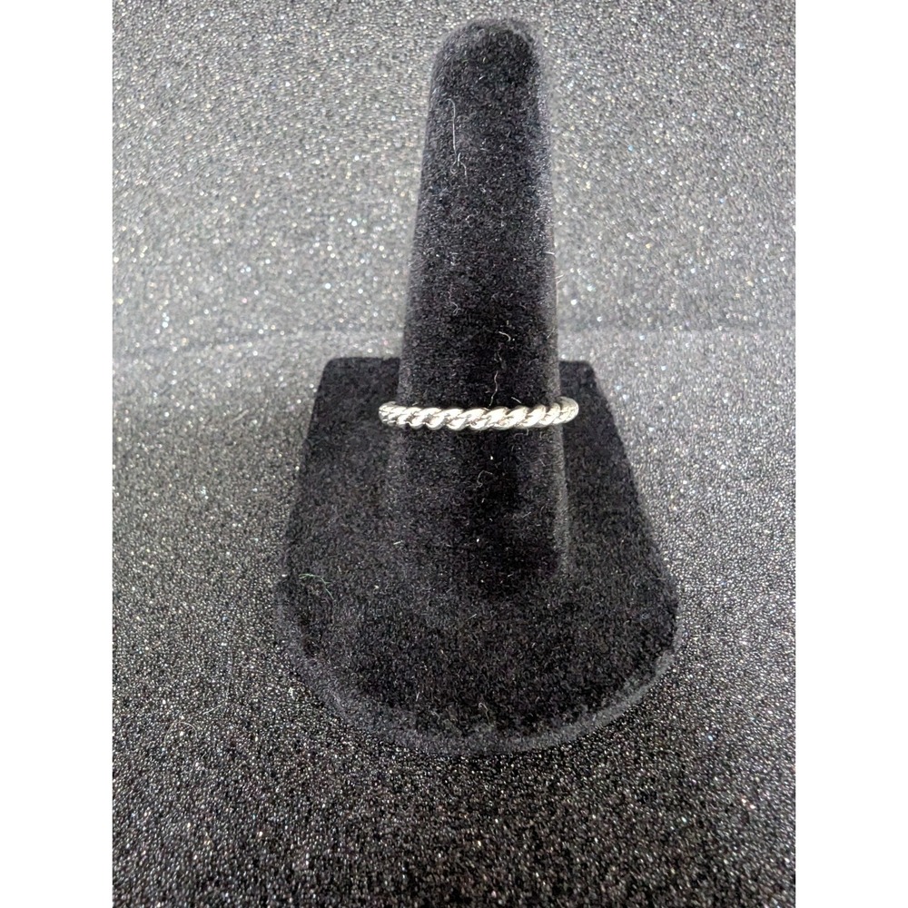 Silver Thin Rope Band Ring‎ - Multiple Sizes Available